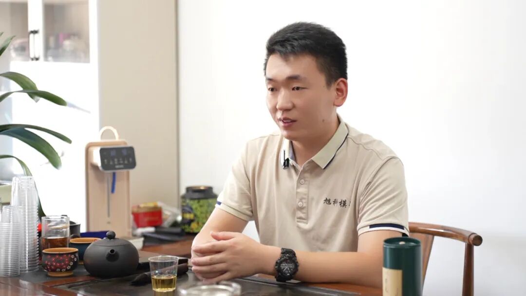 宁海旭科模架厂案例:从20岁瞒龄创业,骑着三轮车冒雪送货,到如今带领42人团队实现年产值超2000万,宁海旭科模架厂创始人程龙,用数字化为传统制造注入新活力…
