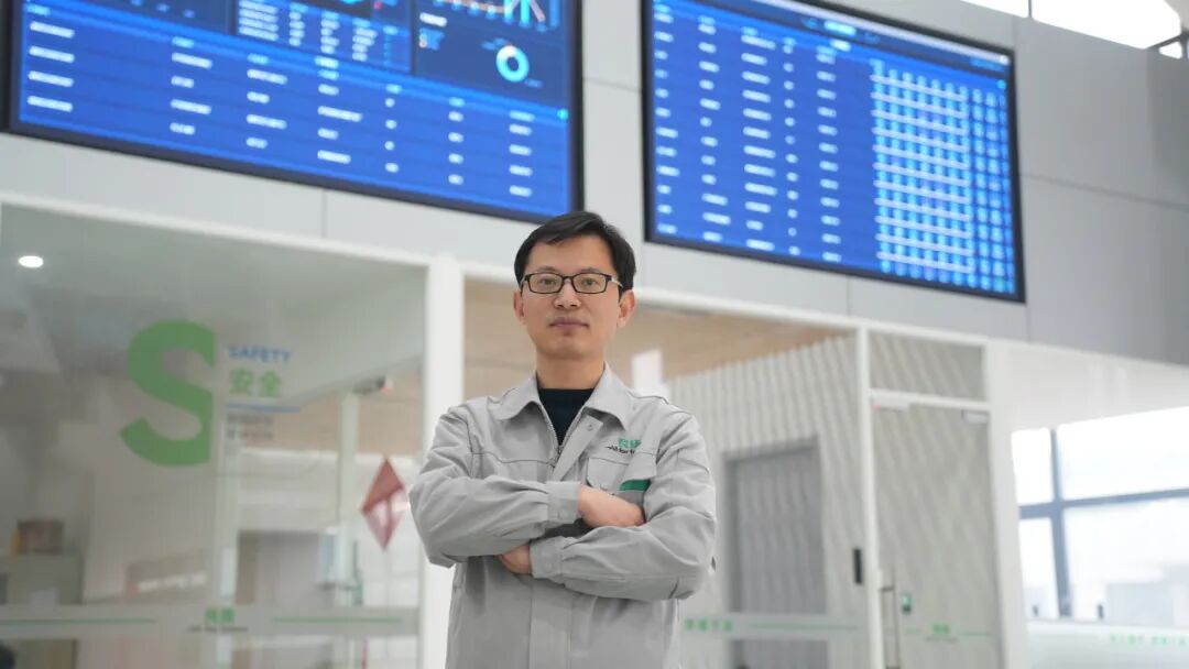 良质关节案例:厂长千山岳拥有20多年电机减速器行业经验,他太清楚在这个行业里,“慢”意味着什么。