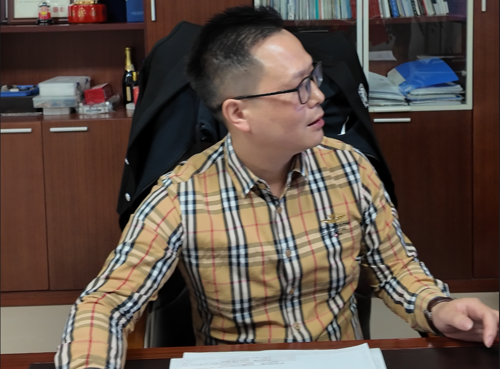 凯信诚精密模具案例:“用小工单之前,我们也曾使用过其他的数字化系统,刚开始也是很有信心把它用起来,但是最后失败了。所以这一次的选择,我们非常谨慎…